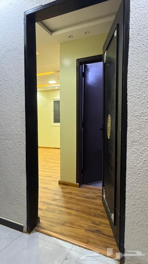 شقة 3 غرف في الرمال 7