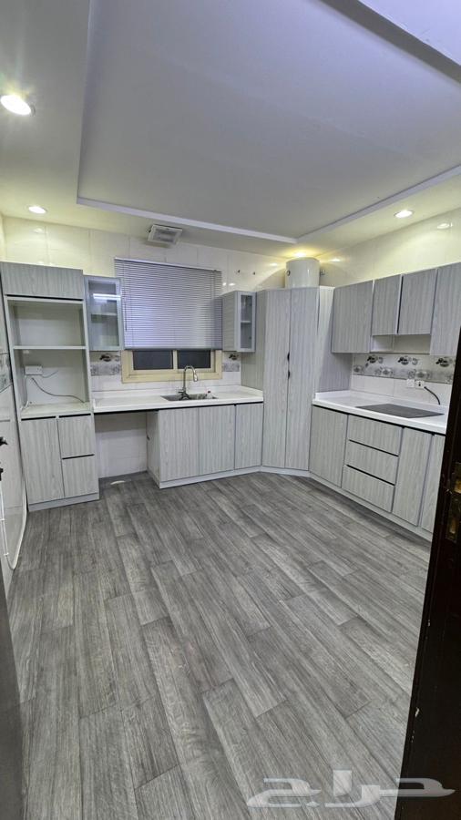 شقة 3 غرف في الرمال 8