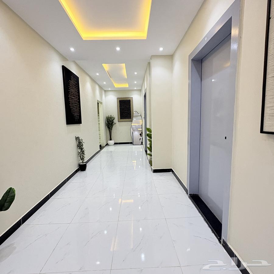 5 bedroom villa in Al Mahdiyyah 2