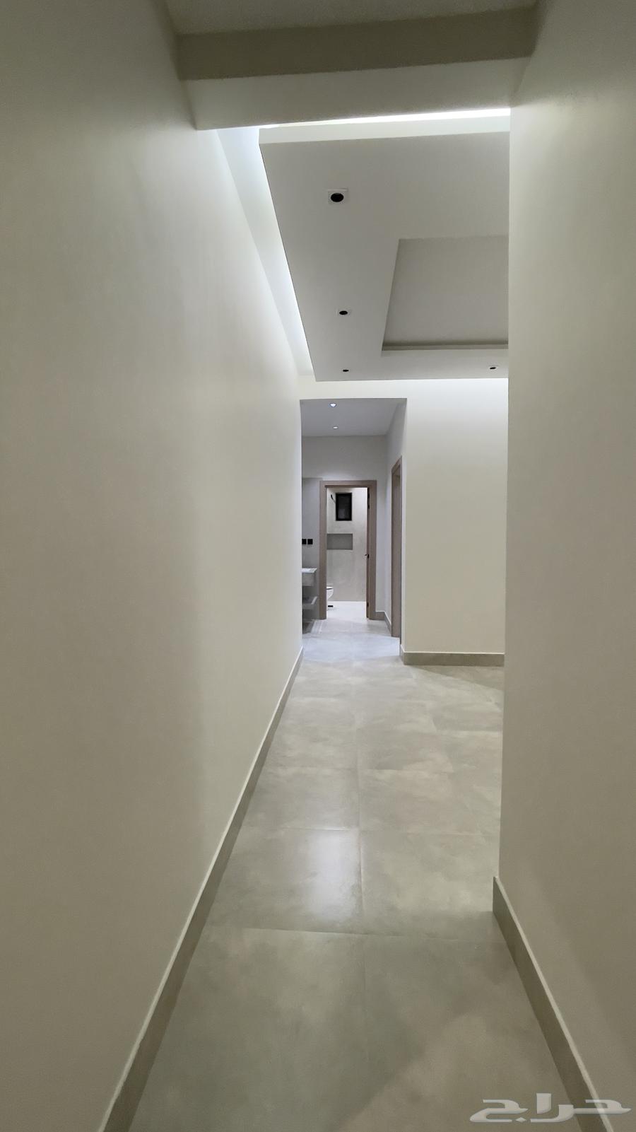 فيلا 13 غرف في العارض 8