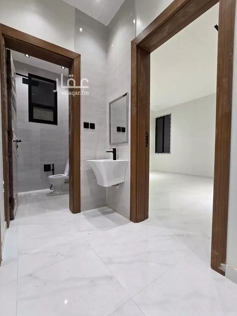 6 bedroom floor in Al Khaleej 2