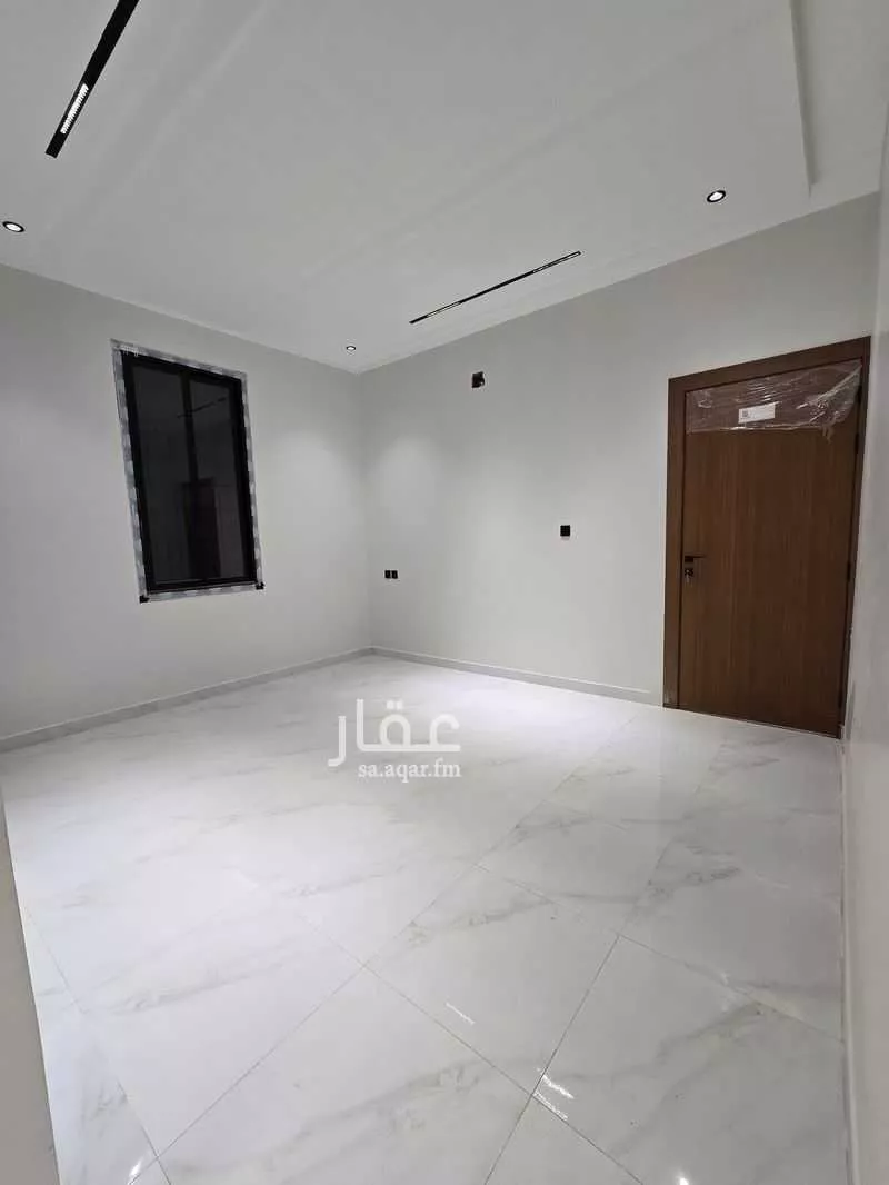6 bedroom floor in Al Khaleej 4