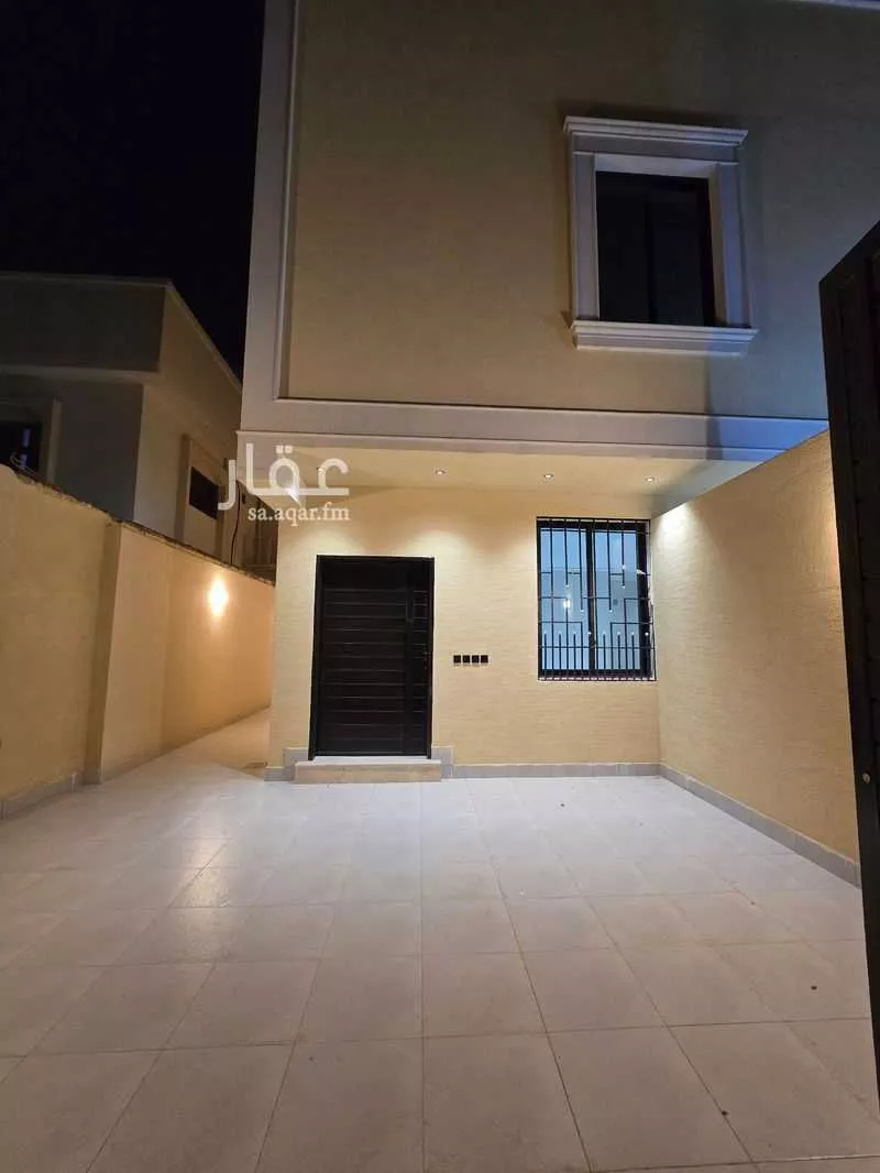 6 bedroom floor in Al Khaleej 5