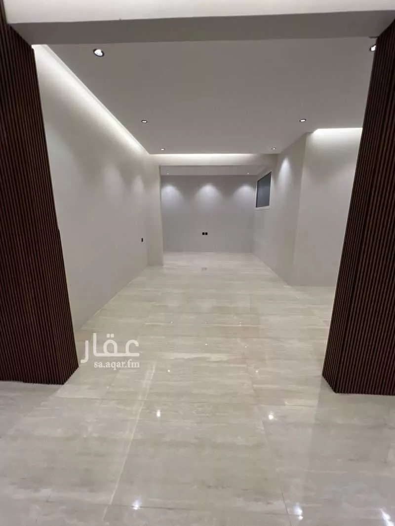 دور 6 غرف في الملك فهد 8