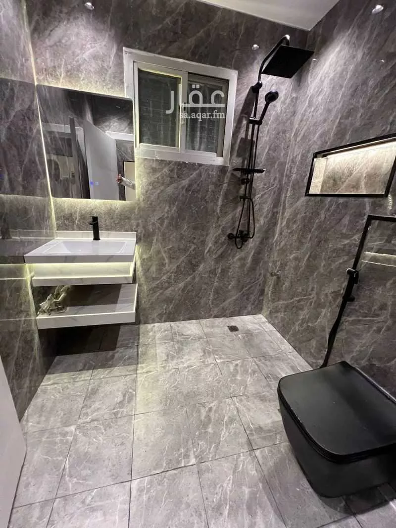 دور 6 غرف في الملك فهد 9