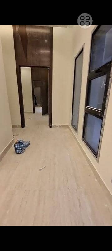 5 bedroom villa in Dhahrat Laban, Riyadh 8