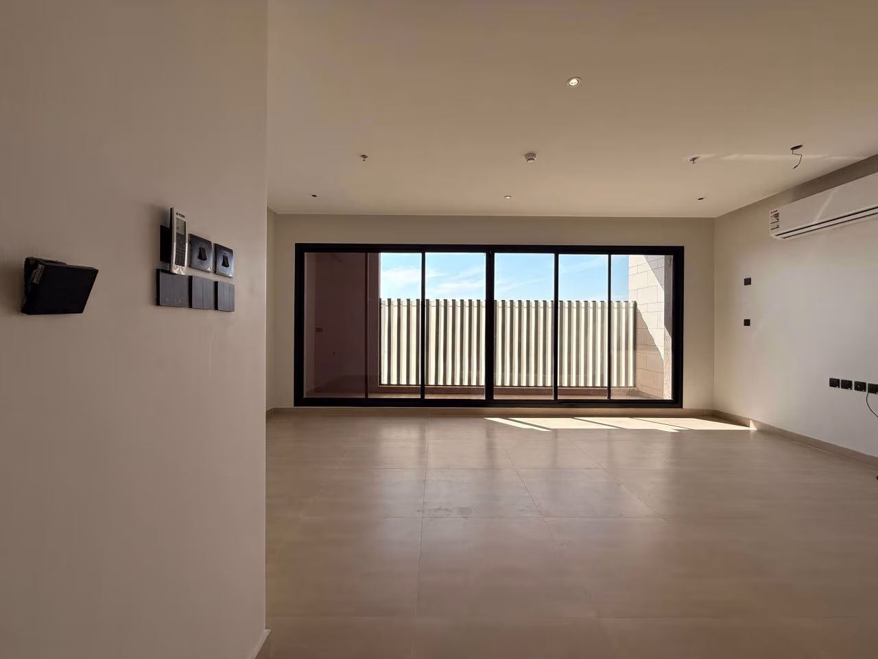 شقة 3 غرف في النرجس 24