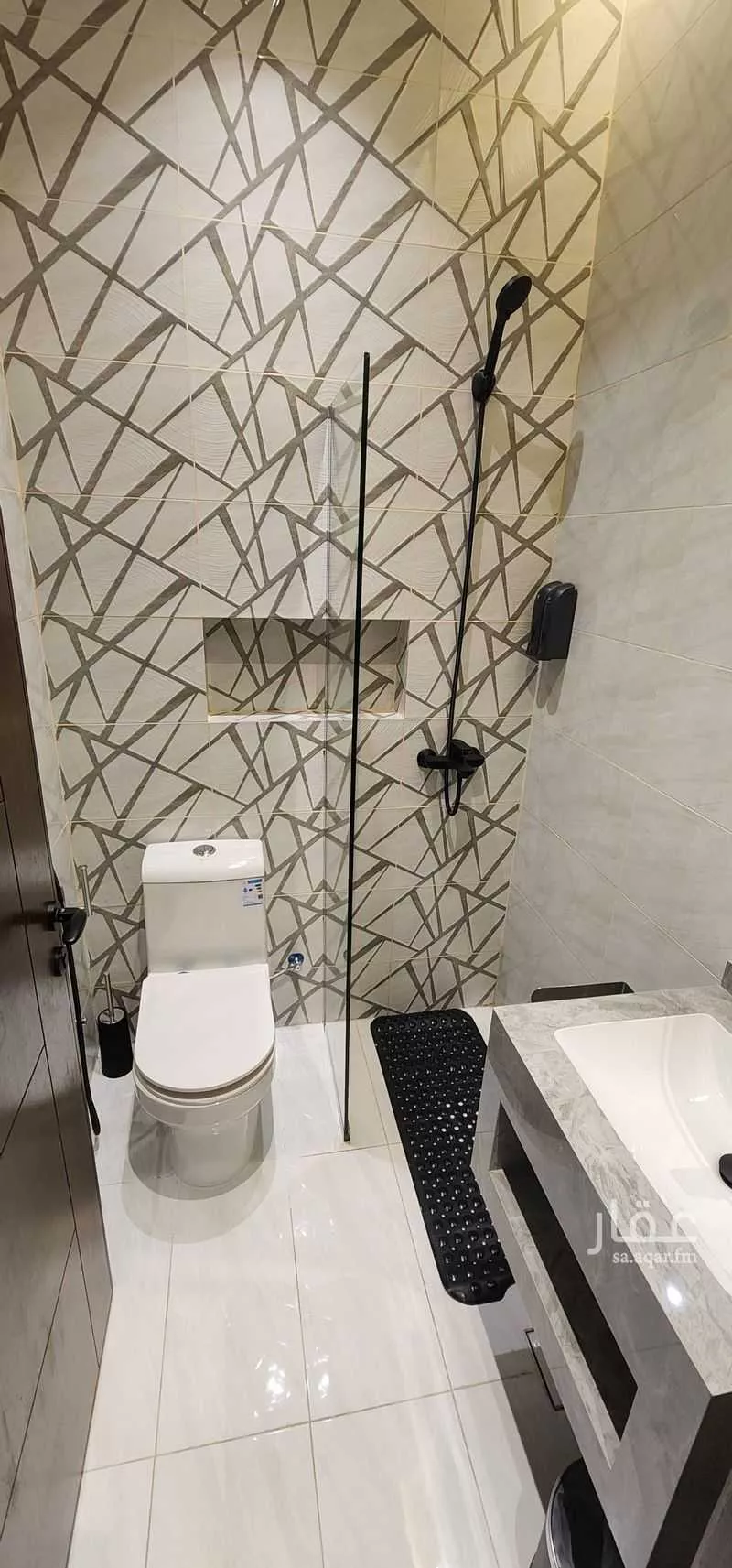 2 bedroom apartment in Al Bawadi 6