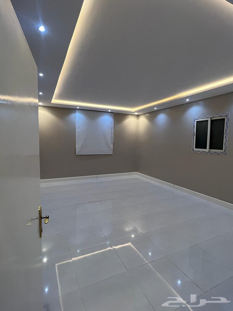 فيلا 9 غرف في الرمال 2