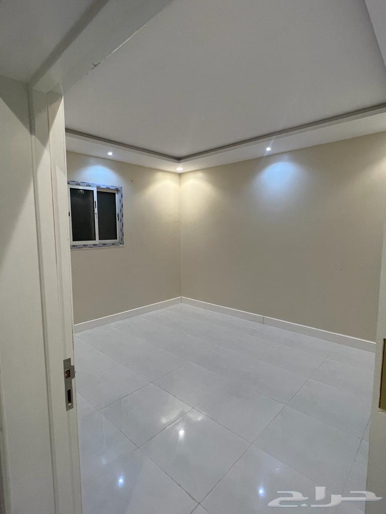 فيلا 9 غرف في الرمال 3