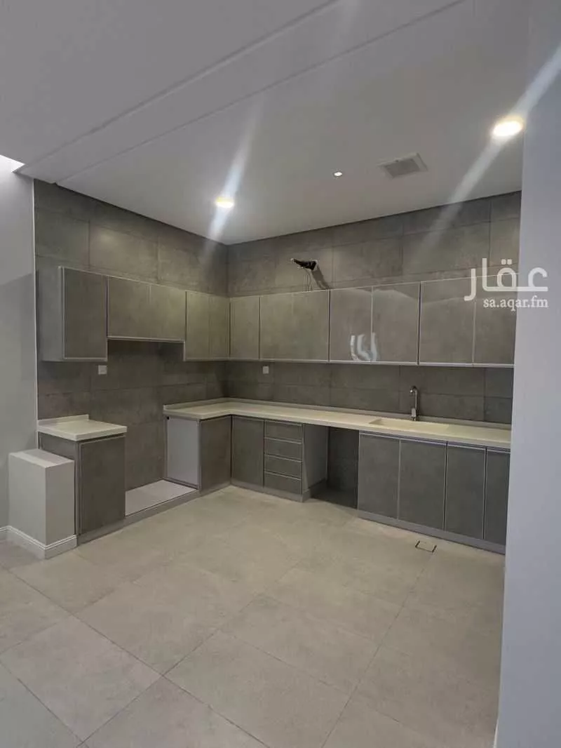 شقة 2 غرف في الفيصلية 8