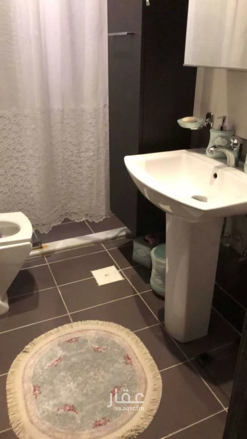 شقة 6 غرف في النسيم 7