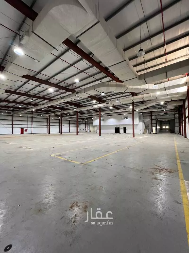 مستودع 5687 م² في الريان 4