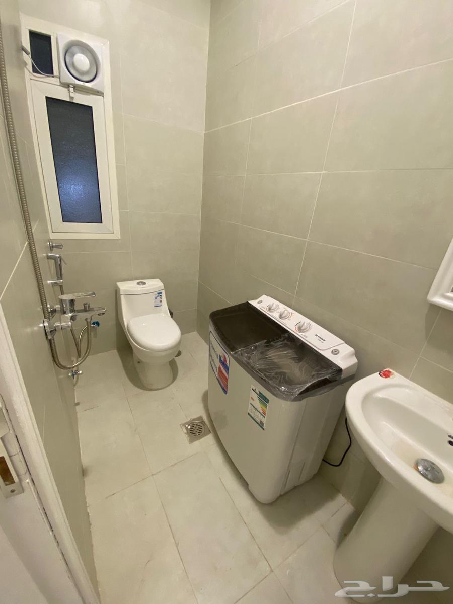 شقة 2 غرف في النزهة 8