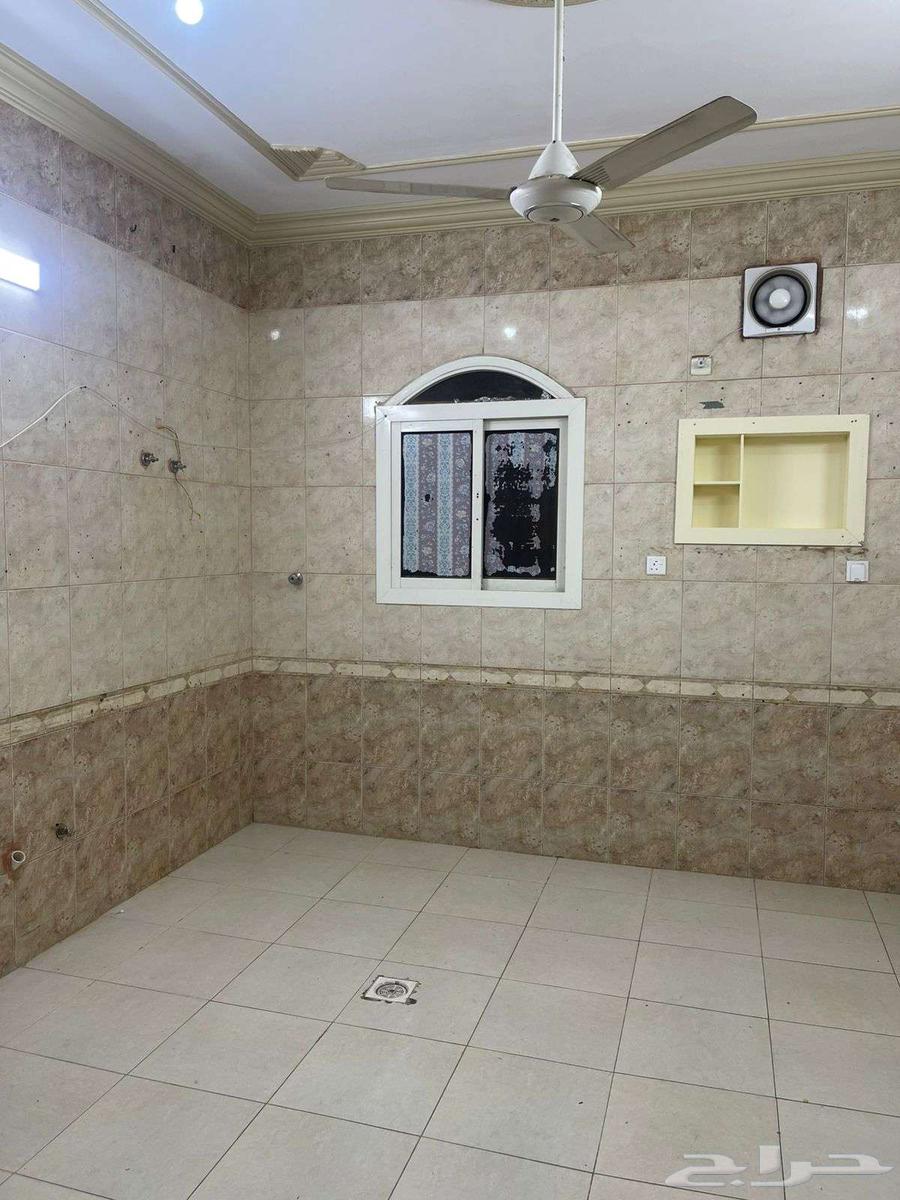 شقة 4 غرف في السنابل 2