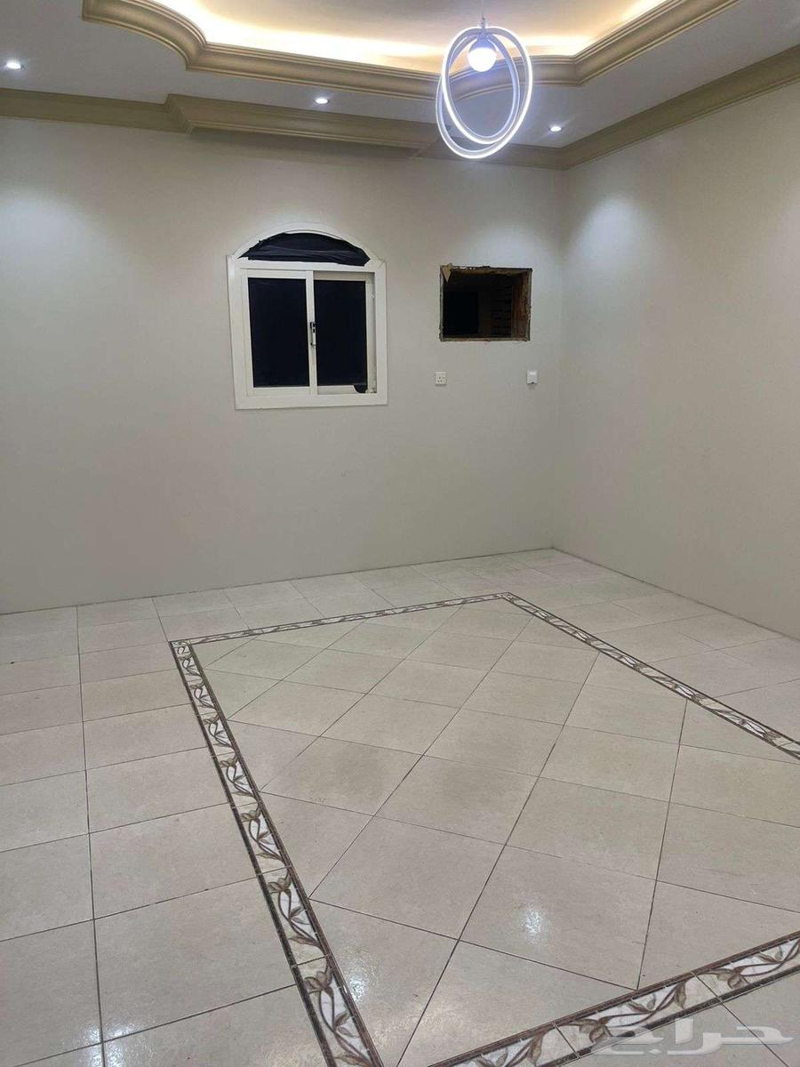 شقة 4 غرف في السنابل 6