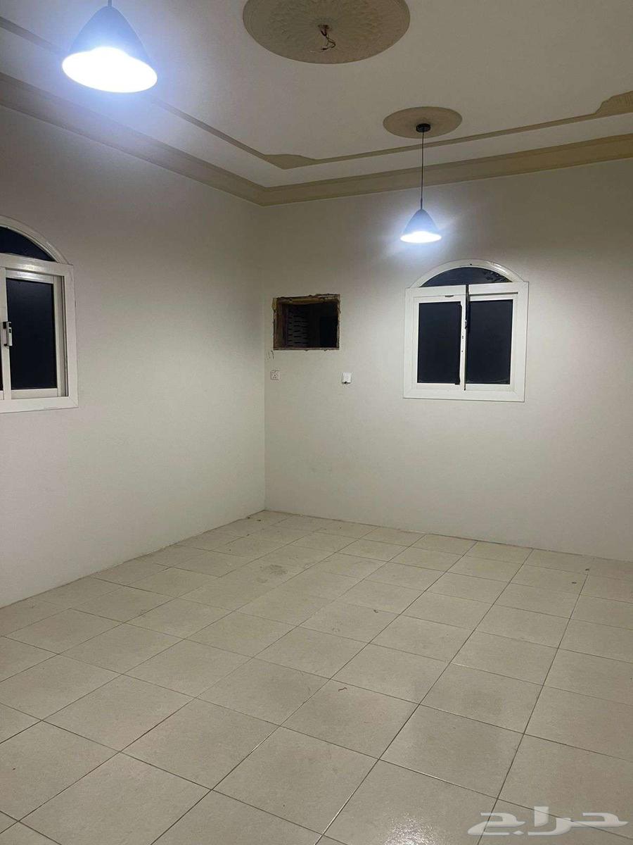 شقة 4 غرف في السنابل 7