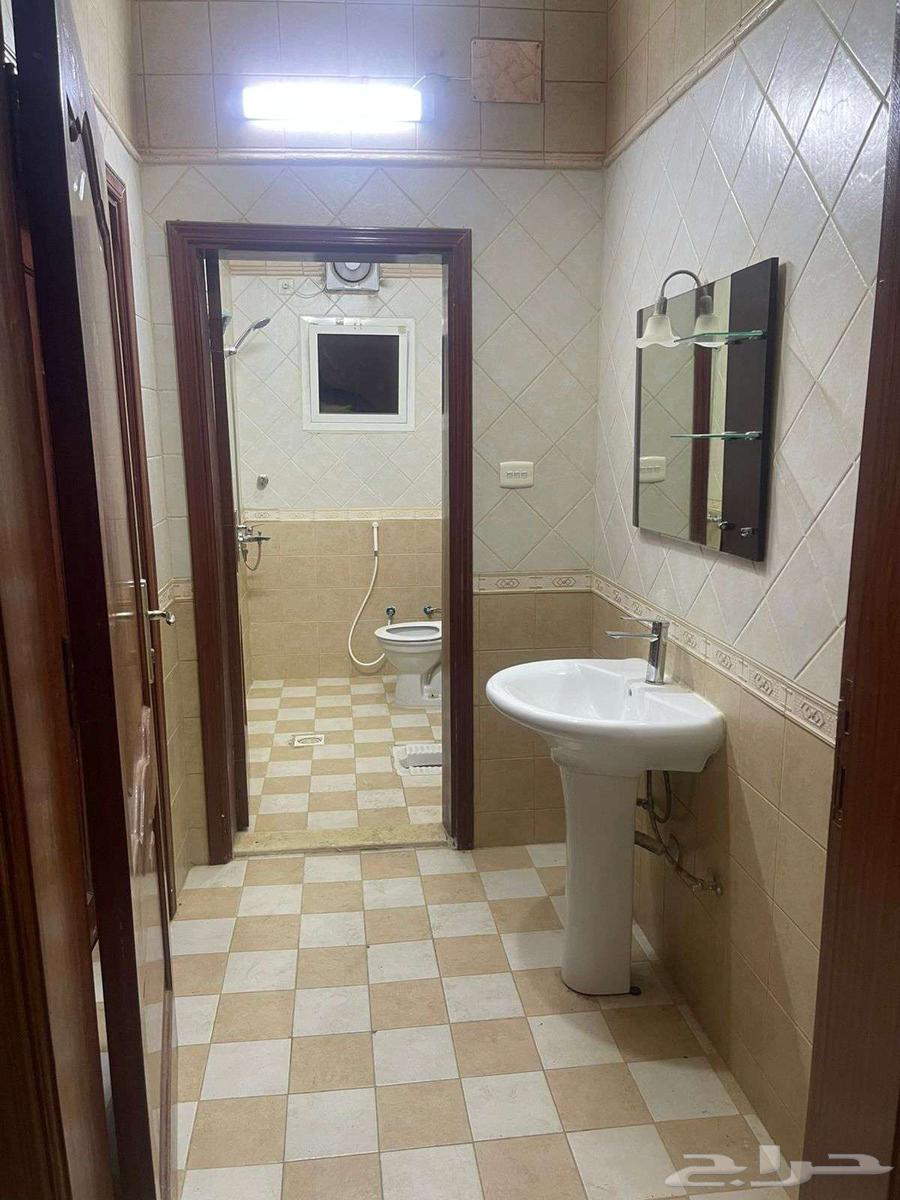 شقة 4 غرف في السنابل 8