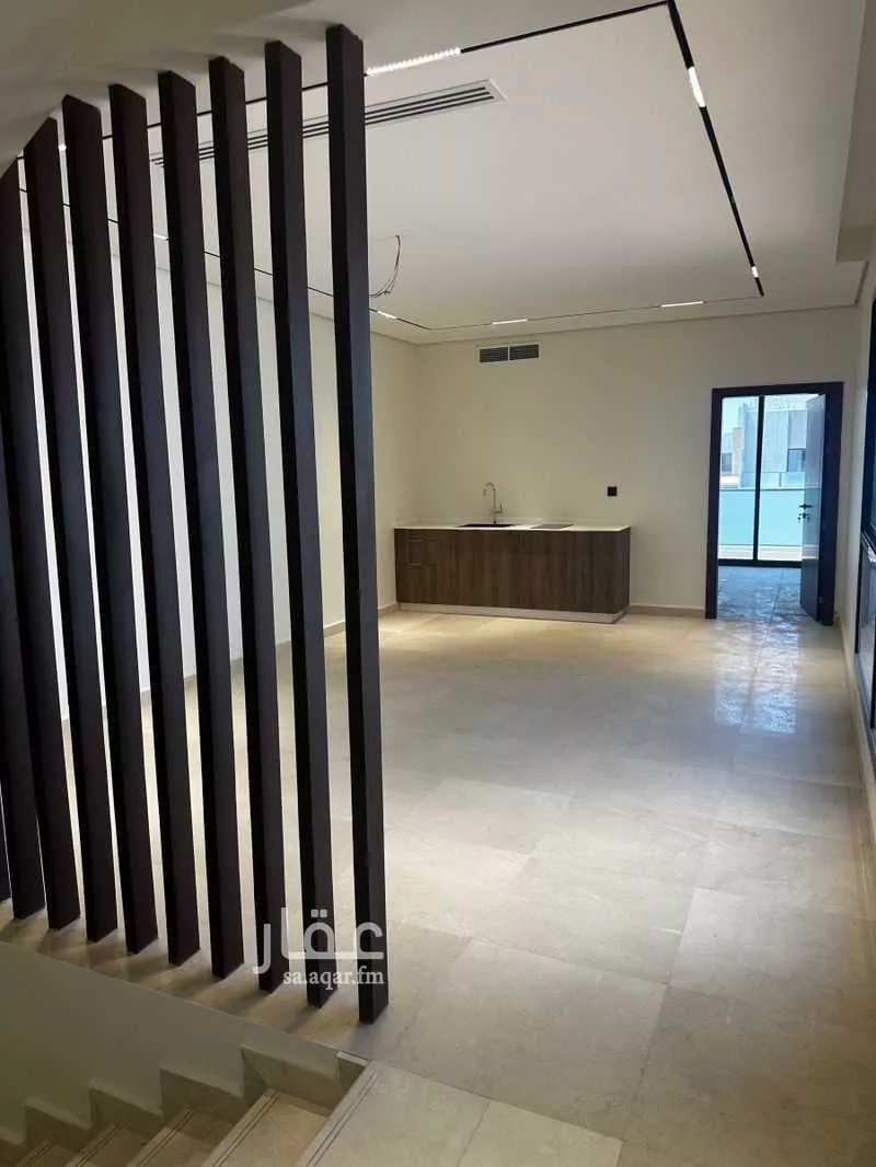 فيلا 5 غرف في العارض 6