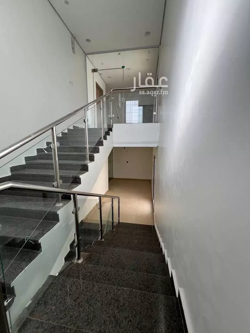 عمارة 1750 م² في السعادة 2