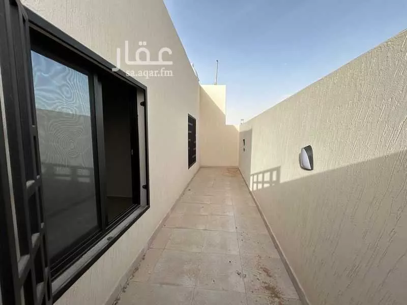 دور 3 غرف في العارض 4