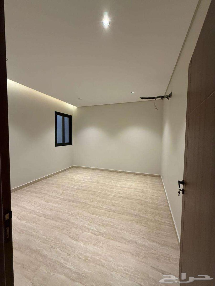 شقة 5 غرف في السكب 2