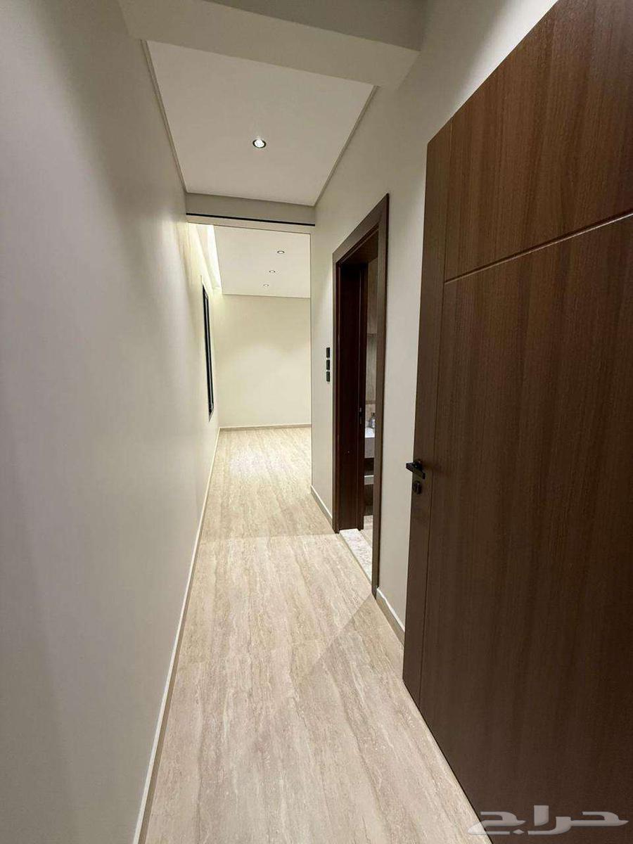 شقة 5 غرف في السكب 6