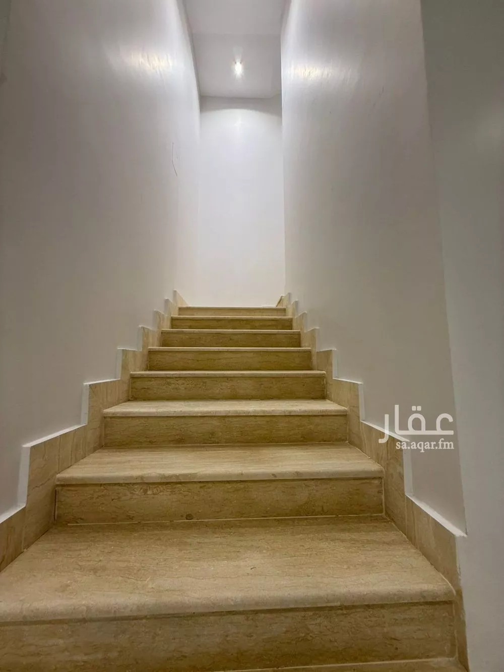 فيلا 6 غرف في المهدية 10