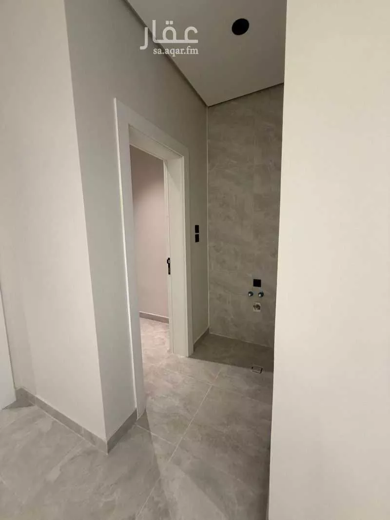 شقة 3 غرف في الحمرا 6