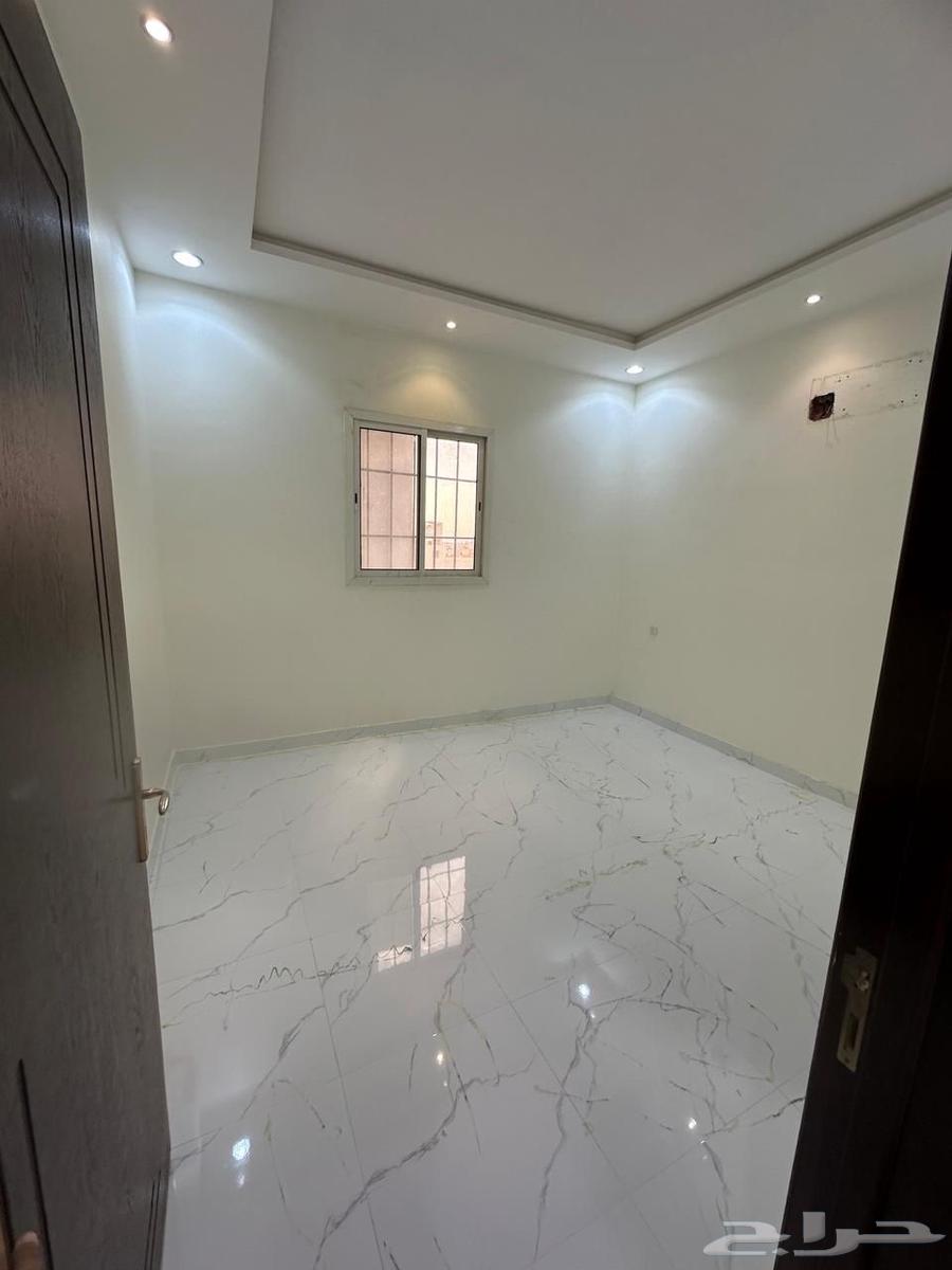 فيلا 3 غرف في الجنادرية 3