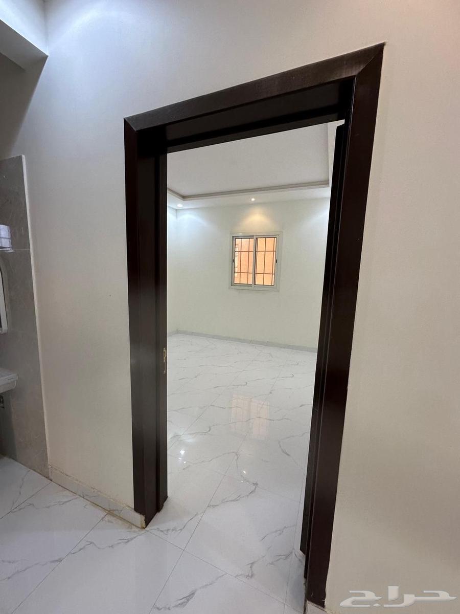 فيلا 3 غرف في الجنادرية 5