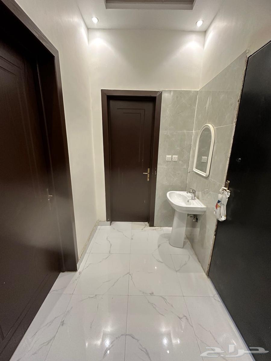 فيلا 3 غرف في الجنادرية 7