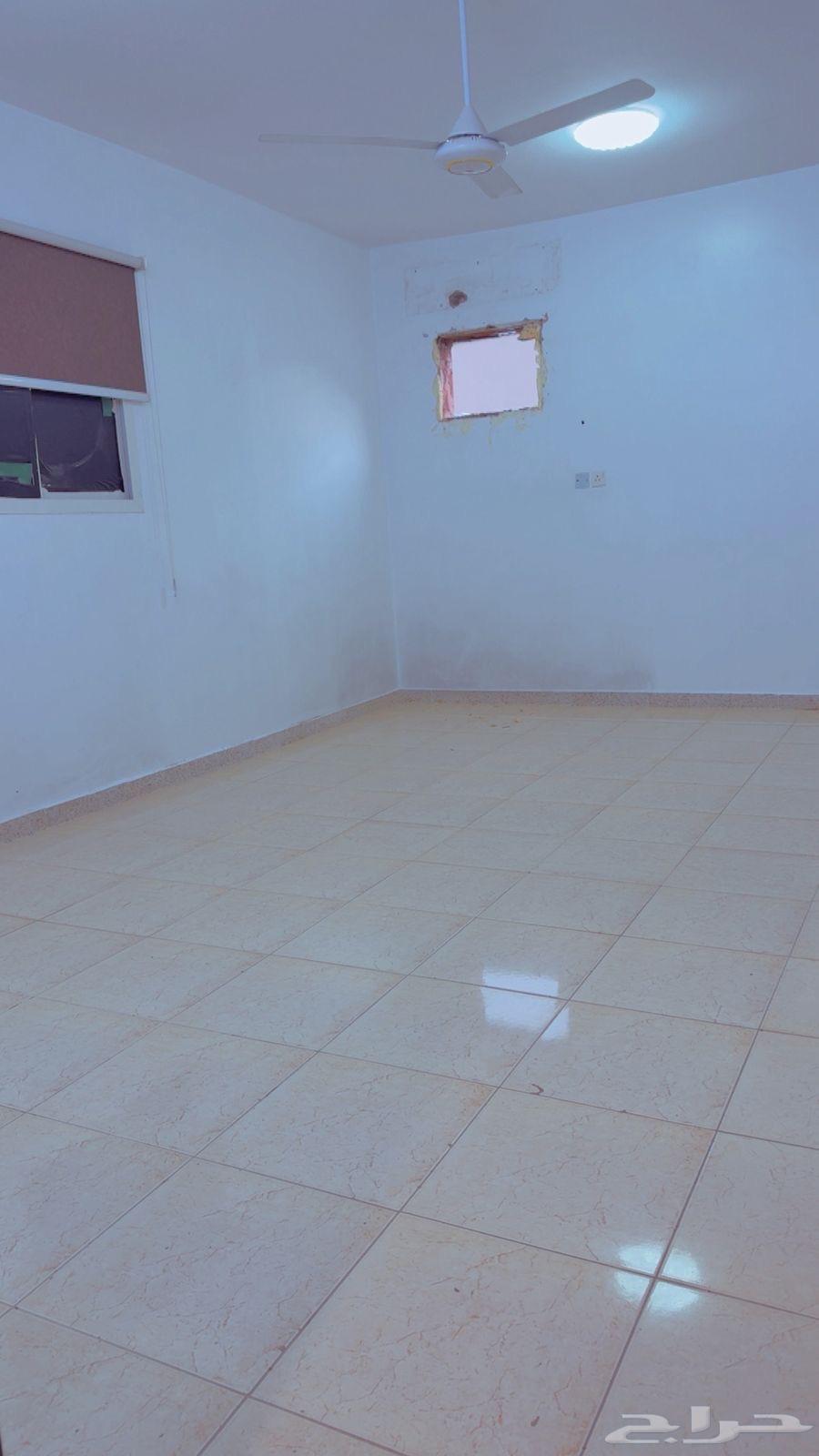 شقة 3 غرف في الرمال 3