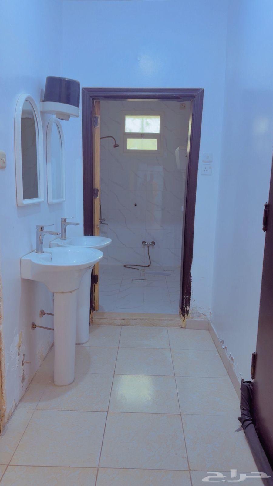 شقة 3 غرف في الرمال 5