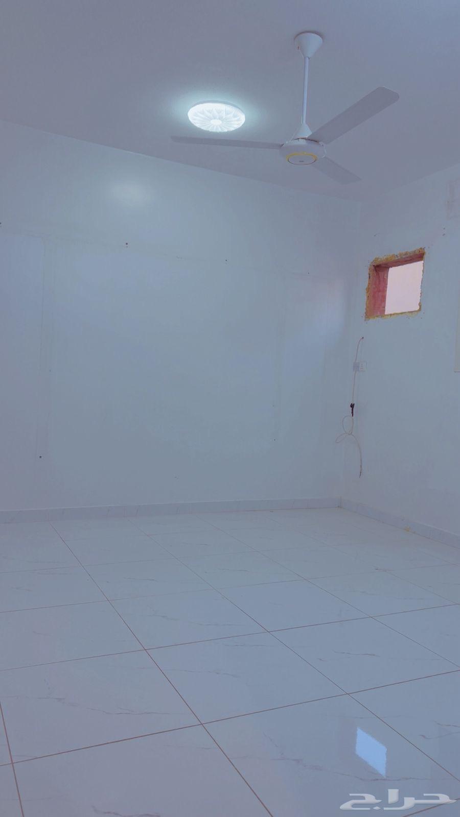 شقة 3 غرف في الرمال 6