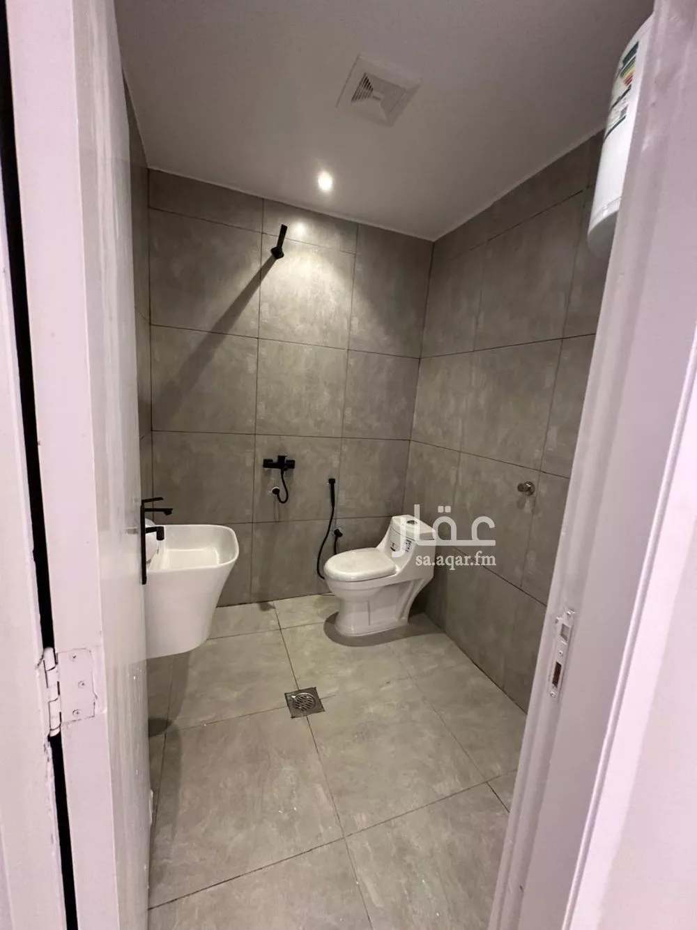 2 bedroom apartment in Umm Al Hamam Al Gharbi 2