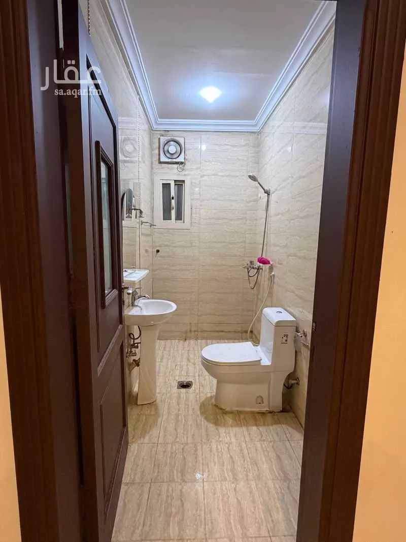 شقة 4 غرف في الريان 11