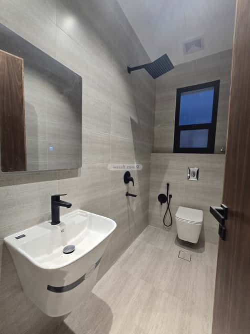 3 bedroom apartment in Al Maizilah 6