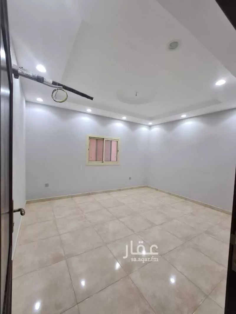 شقة 3 غرف في الريان 4