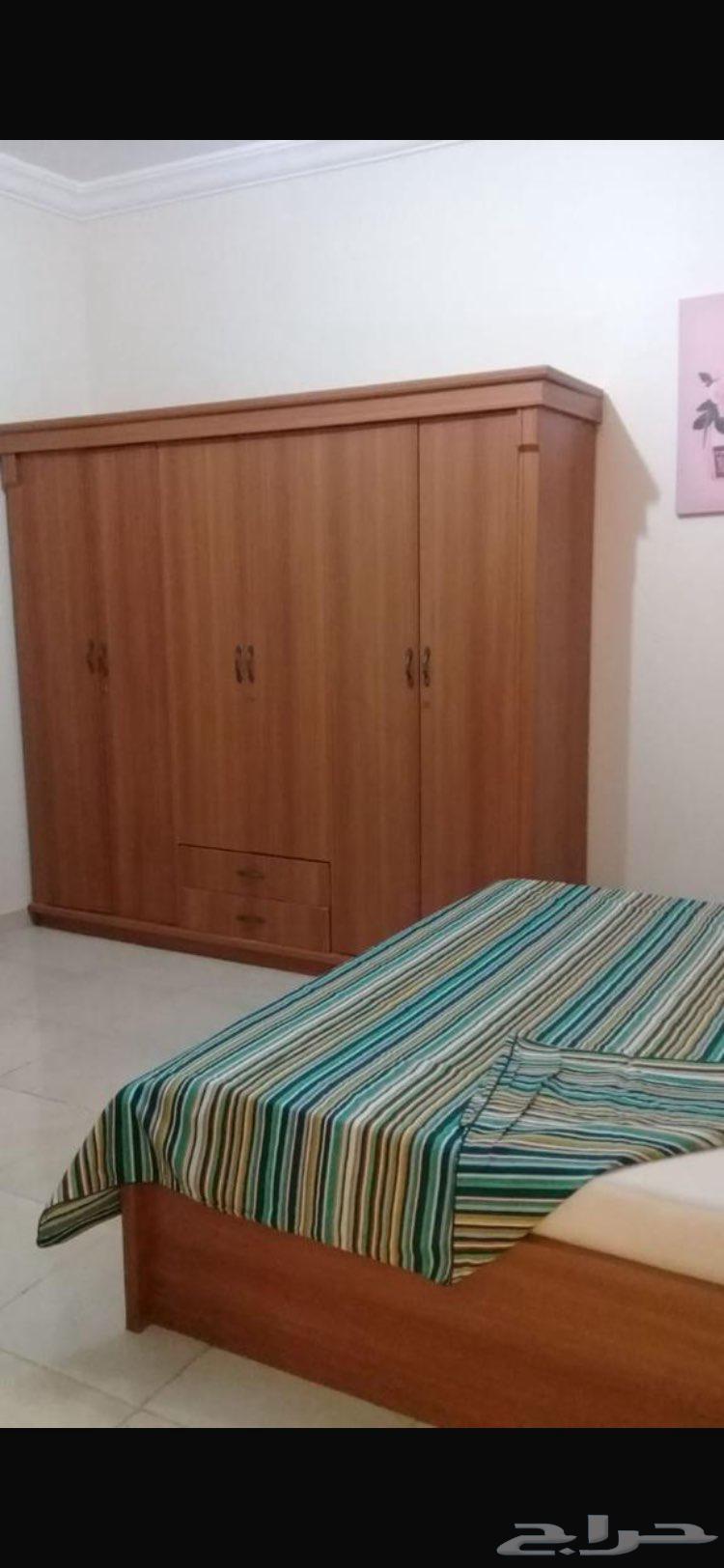 شقة 5 غرف في الواحة 4