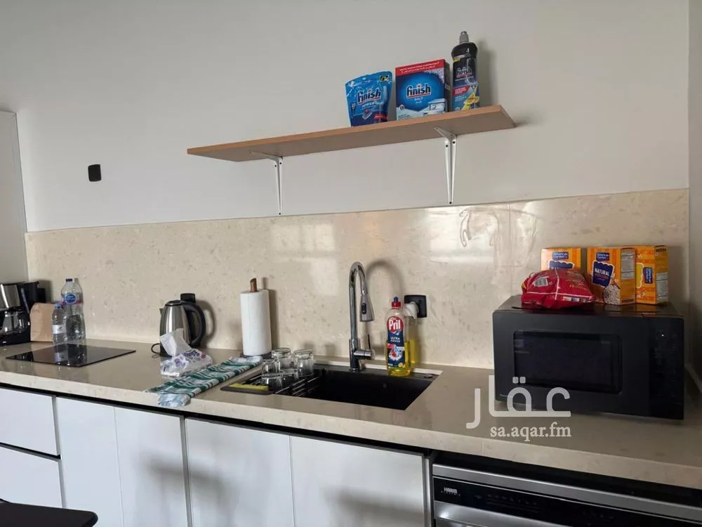 شقة 4 غرف في النرجس 15