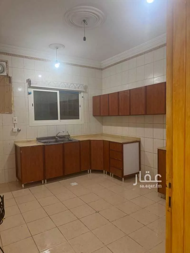 شقة 4 غرف في السلامة 6