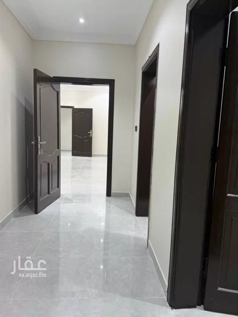 عمارة 625 م² في طيبة 7