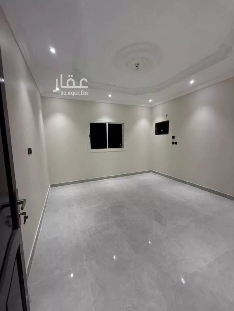 عمارة 625 م² في طيبة 8