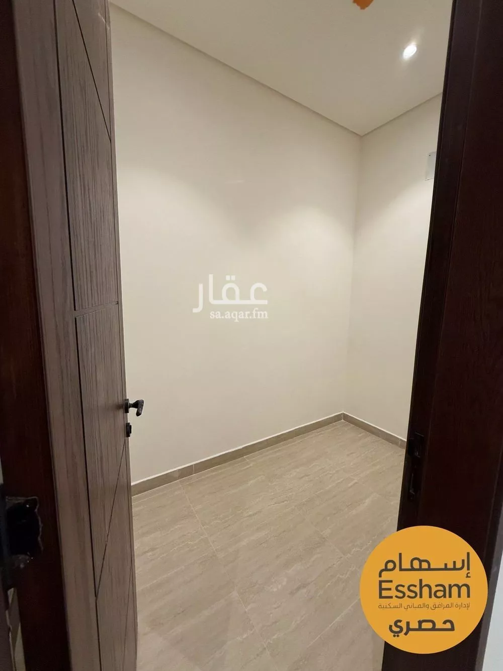 شقة 3 غرف في السيف 4