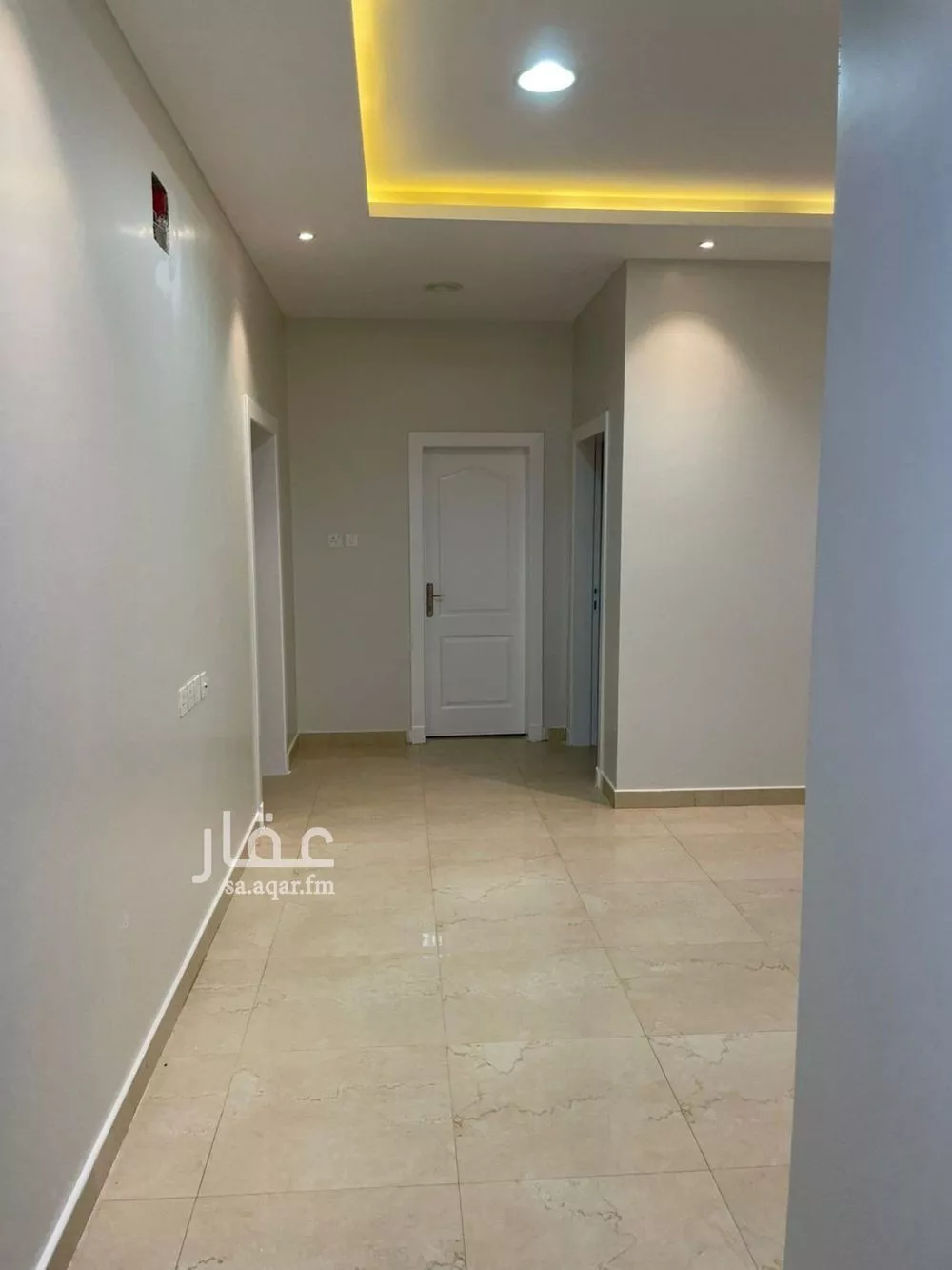 5 bedroom villa in Al Janadriyah 3