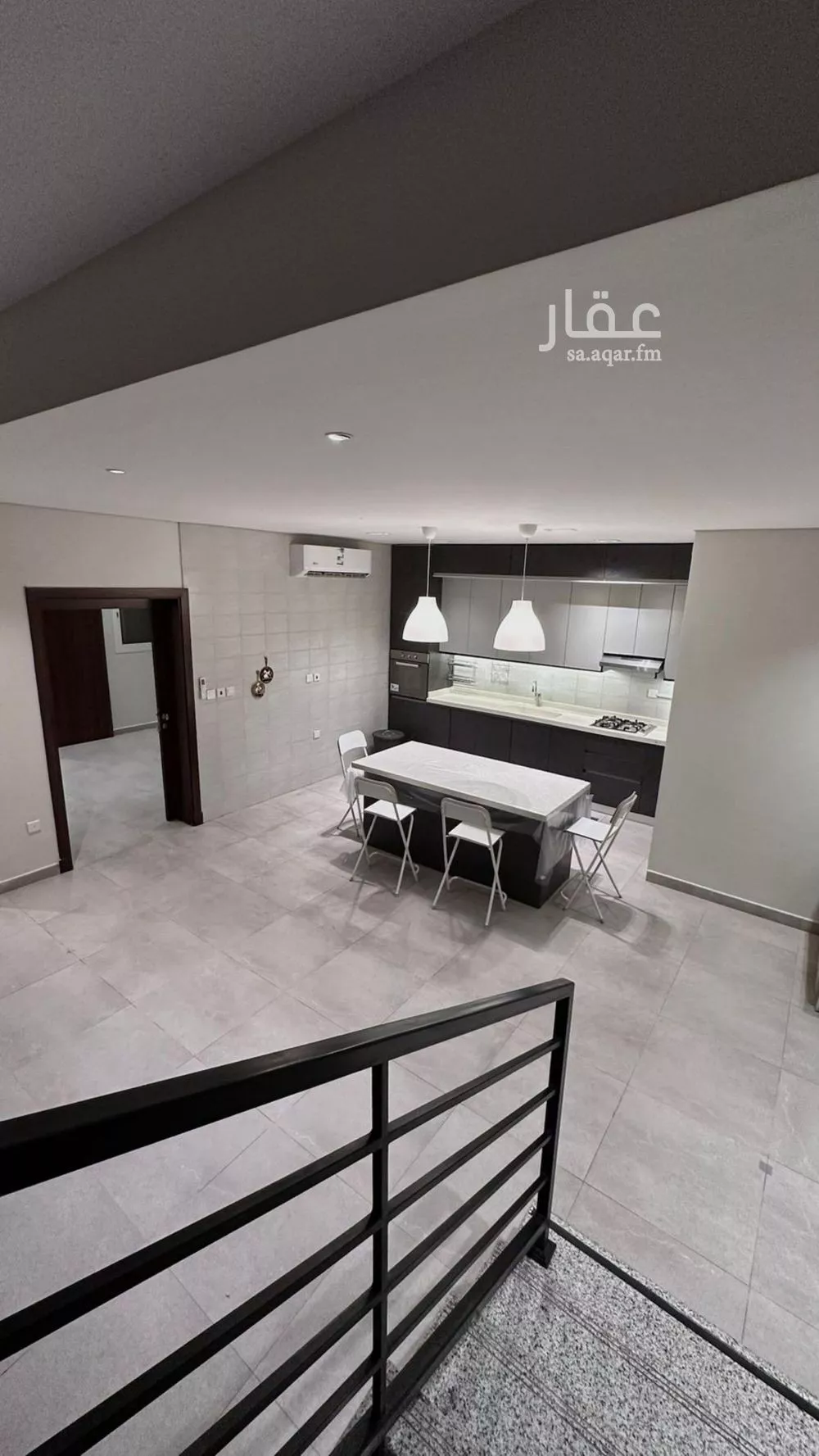 5 bedroom villa in Al Janadriyah 10