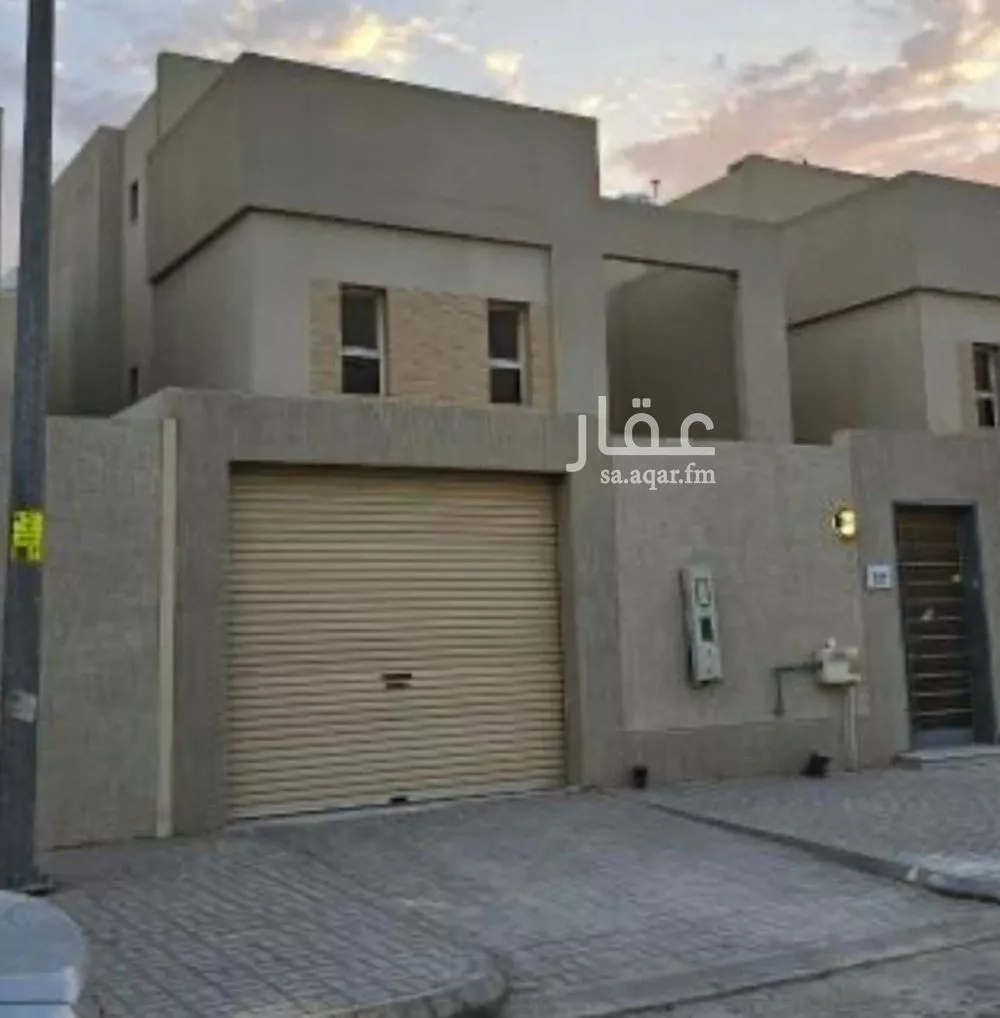 5 bedroom villa in Al Janadriyah 7