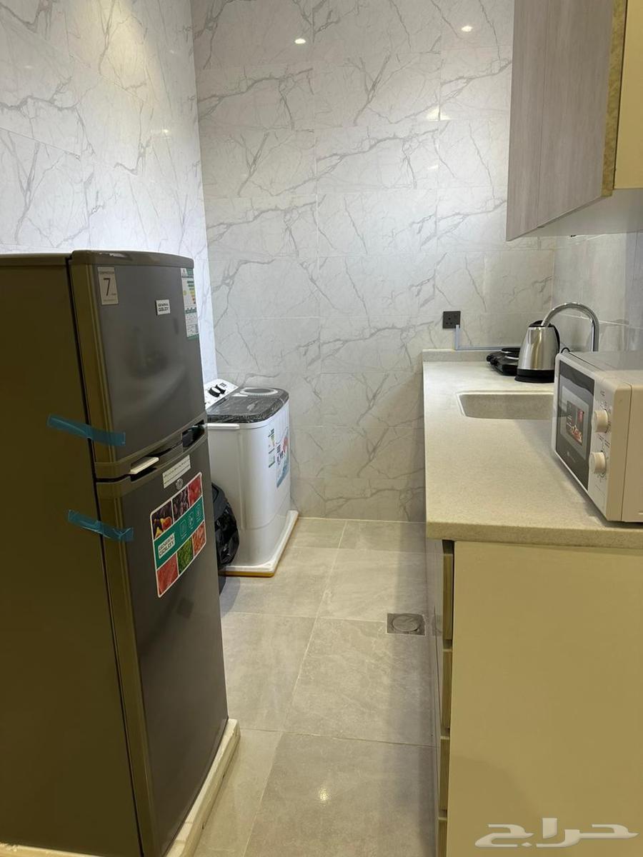 شقة 34 غرف في طيبة 10