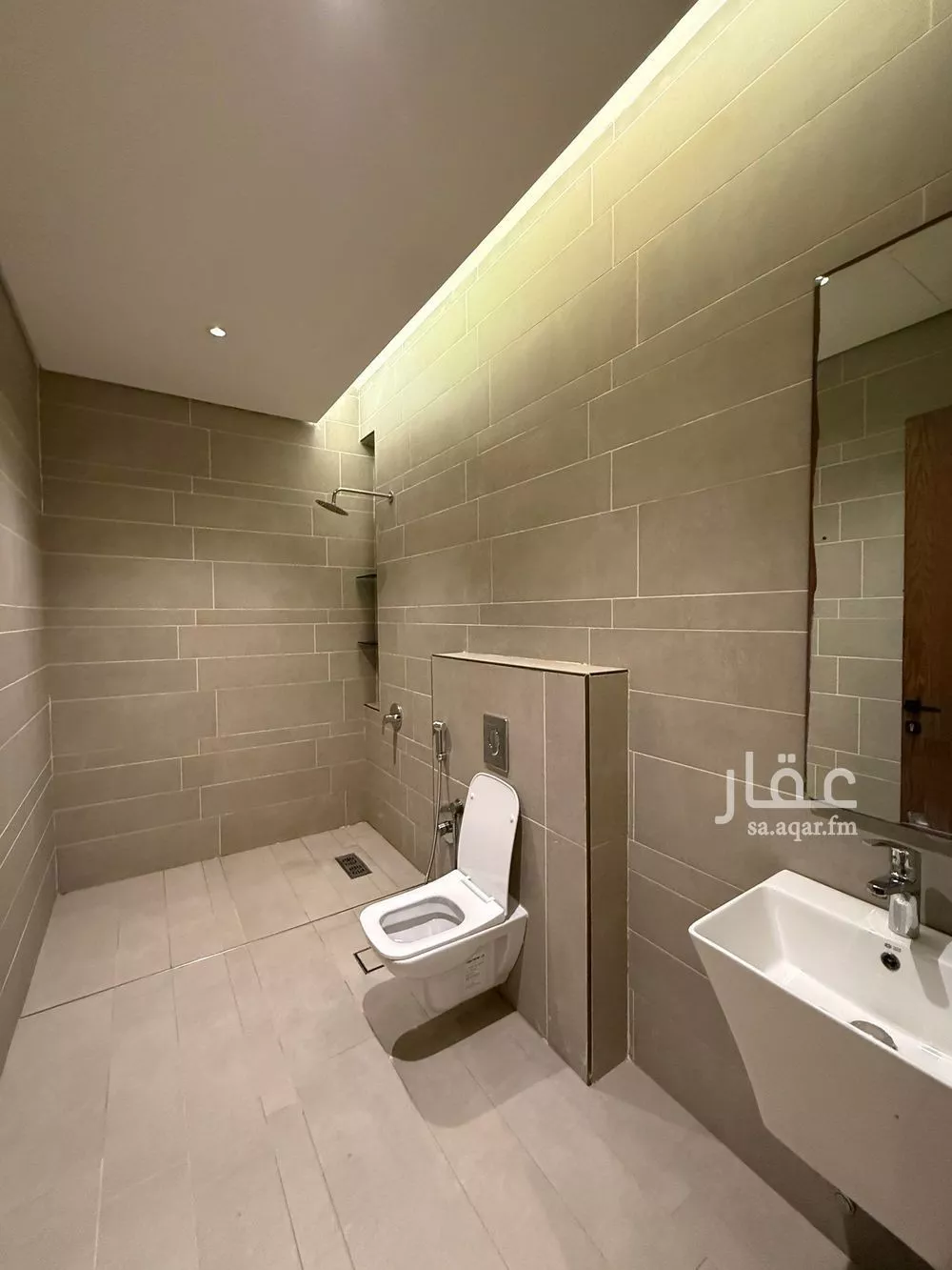 2 bedroom apartment in Qurtubah 18